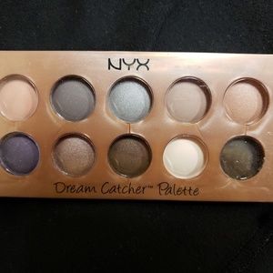 Eye shadow/ Stormy Skies